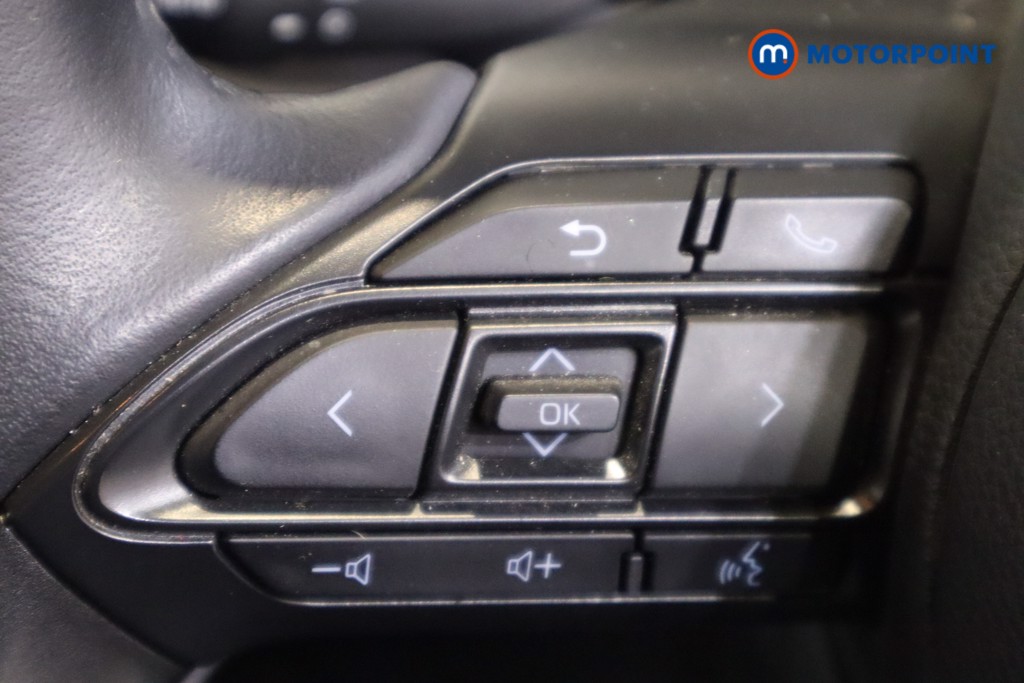 Toyota Yaris Design Automatic Petrol-Electric Hybrid Hatchback - Stock Number (1572624) - 17th supplementary image