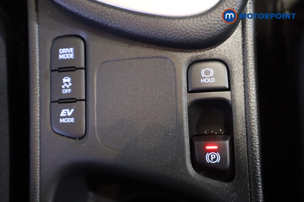 Toyota Yaris Design Automatic Petrol-Electric Hybrid Hatchback - Stock Number (1572624) - 22nd supplementary image