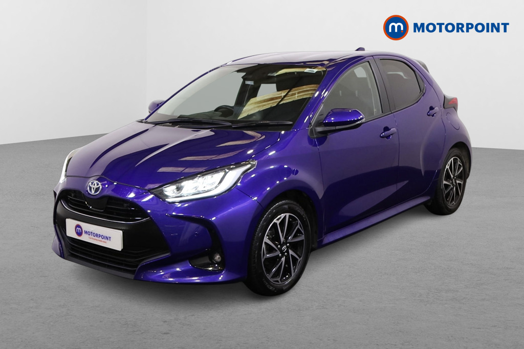 Toyota Yaris Design Automatic Petrol-Electric Hybrid Hatchback - Stock Number (1572624) - Passenger side front corner