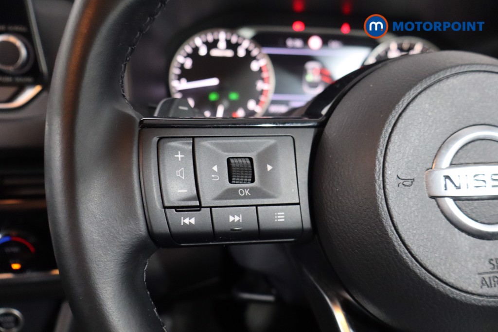 Nissan Qashqai Acenta Premium Automatic Petrol SUV - Stock Number (1572884) - 7th supplementary image