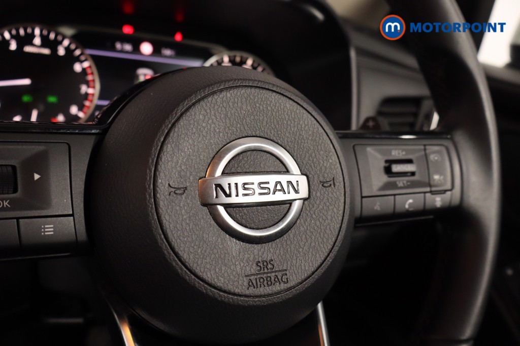 Nissan Qashqai Acenta Premium Automatic Petrol SUV - Stock Number (1572884) - 8th supplementary image