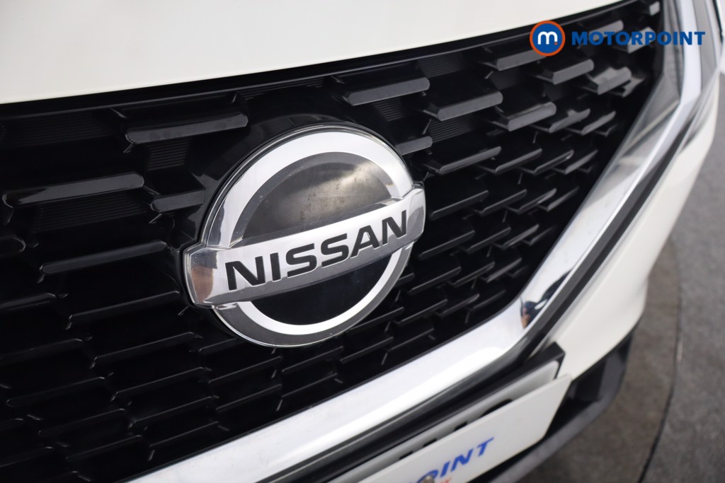 Nissan Qashqai Acenta Premium Automatic Petrol SUV - Stock Number (1572884) - 22nd supplementary image