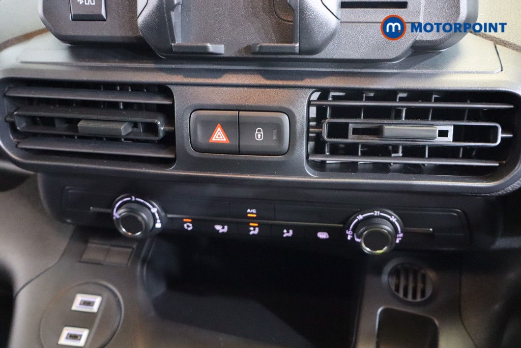 Vauxhall Combo Cargo Prime Manual Diesel Panel Van - Stock Number (1573223) - 5th supplementary image