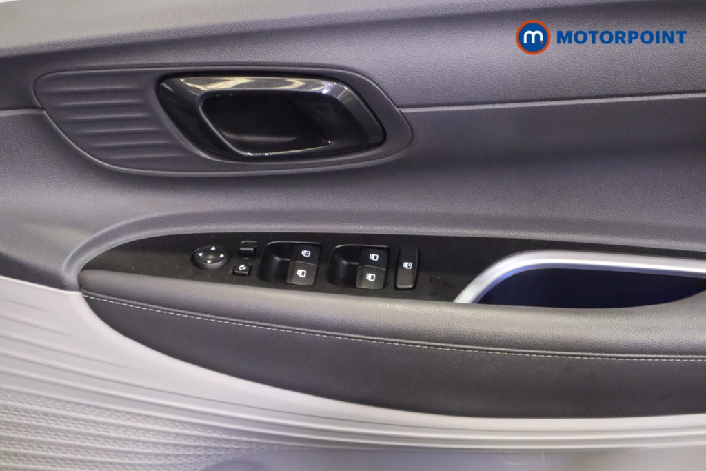 Hyundai Bayon Ultimate Manual Petrol-Electric Hybrid SUV - Stock Number (1573315) - 14th supplementary image