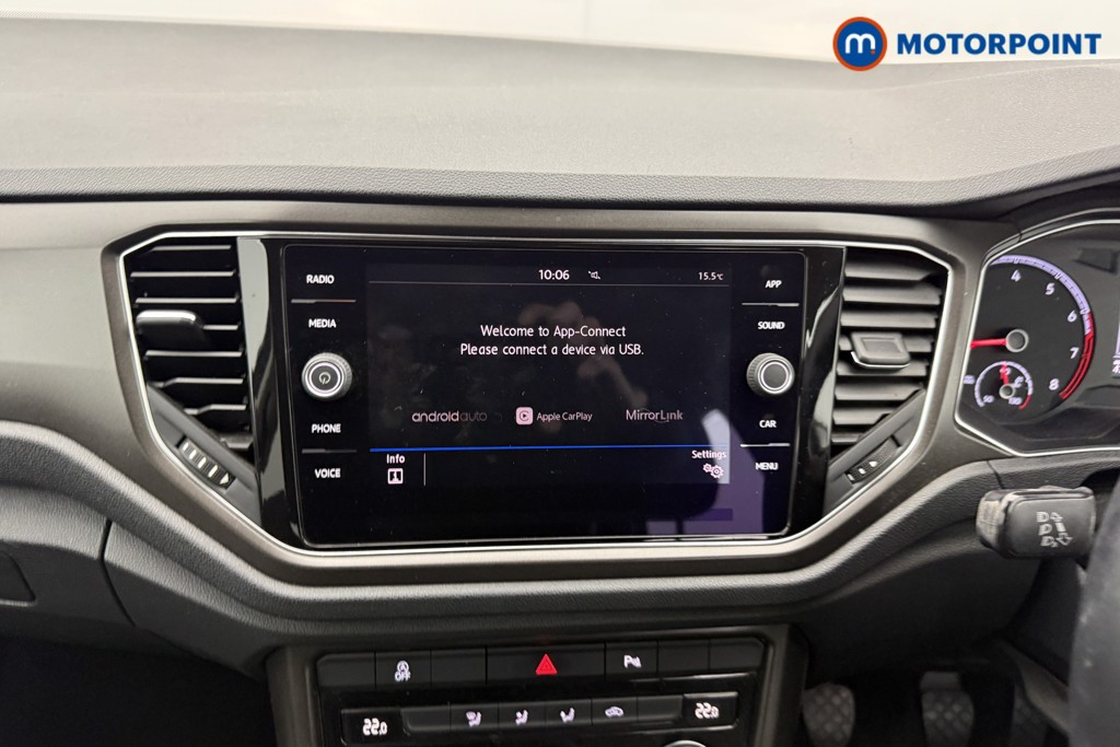 Volkswagen T-Roc Design Manual Petrol SUV - Stock Number (1573490) - 2nd supplementary image