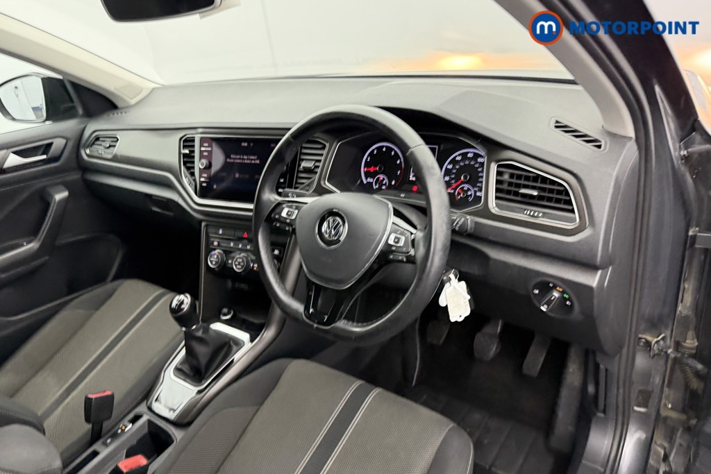 Volkswagen T-Roc Design Manual Petrol SUV - Stock Number (1573490) - 4th supplementary image