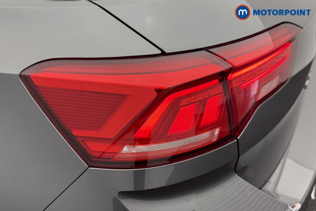 Volkswagen T-Roc Design Manual Petrol SUV - Stock Number (1573490) - 27th supplementary image