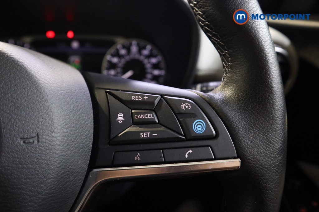Nissan Juke Tekna-Plus Manual Petrol SUV - Stock Number (1573707) - 5th supplementary image