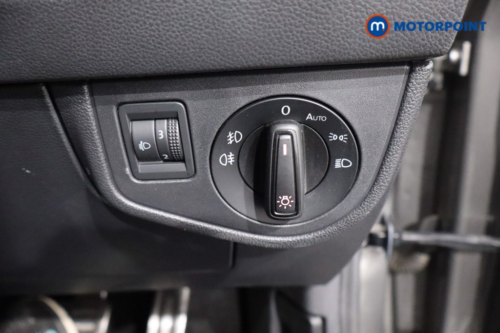 Volkswagen Polo R-Line Automatic Petrol Hatchback - Stock Number (1573714) - 22nd supplementary image