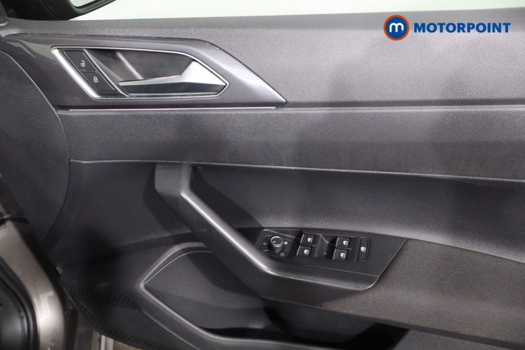 Volkswagen Polo R-Line Automatic Petrol Hatchback - Stock Number (1573714) - 24th supplementary image