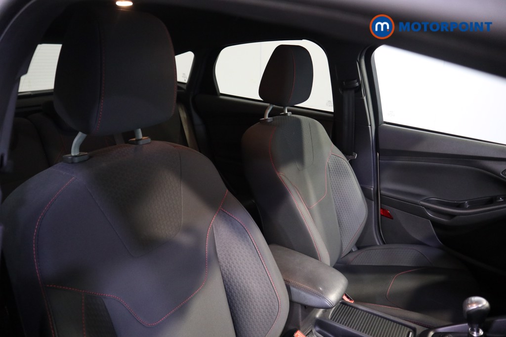 Ford Focus St-Line Manual Petrol Hatchback - Stock Number (1573744) - 10th supplementary image