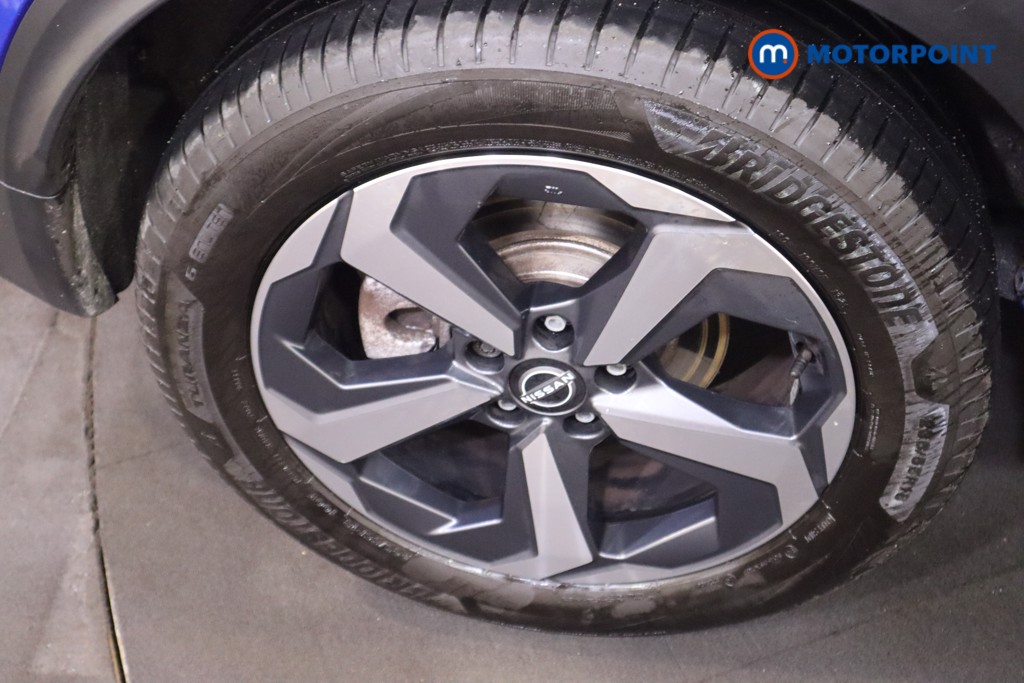 Nissan Qashqai N-Connecta Automatic Petrol-Electric Hybrid SUV - Stock Number (1573797) - 12th supplementary image