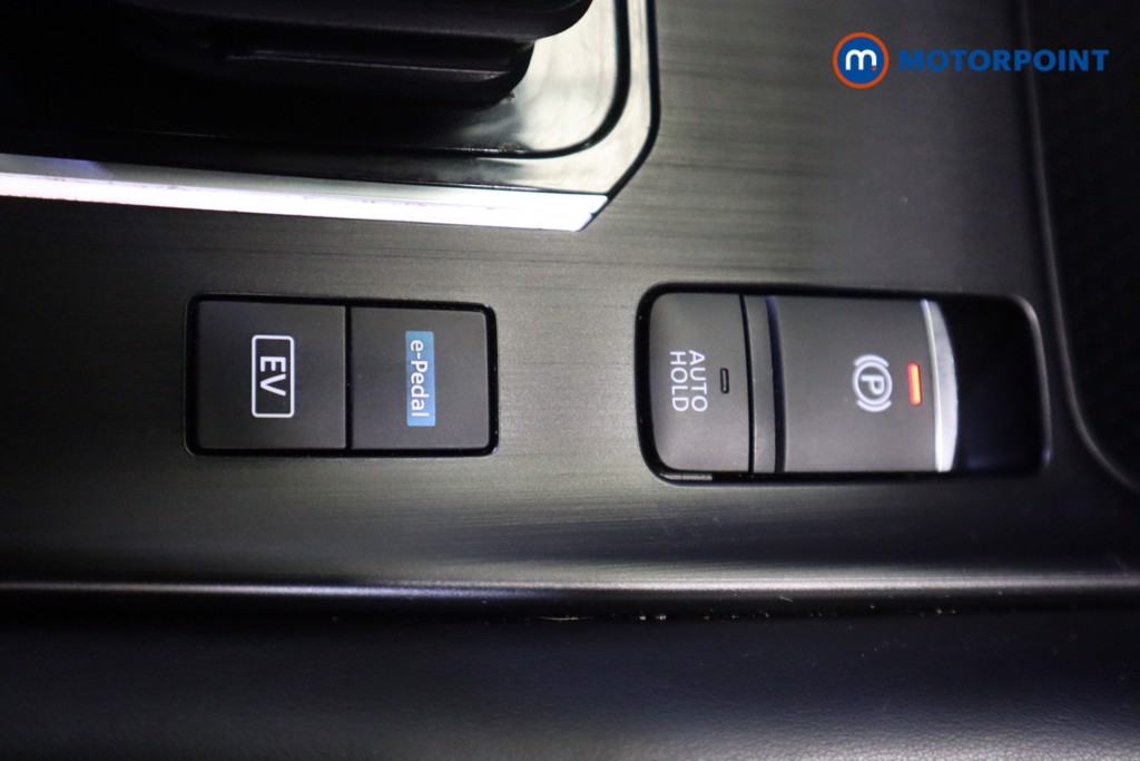 Nissan Qashqai N-Connecta Automatic Petrol-Electric Hybrid SUV - Stock Number (1573797) - 21st supplementary image