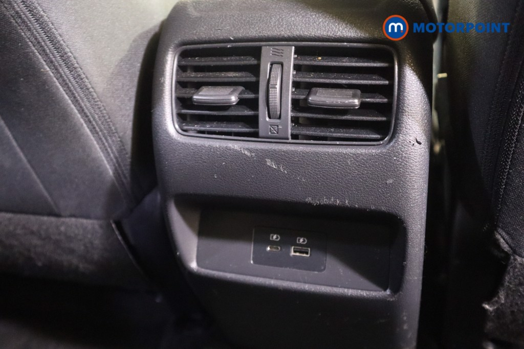Nissan Qashqai N-Connecta Automatic Petrol-Electric Hybrid SUV - Stock Number (1573797) - 28th supplementary image