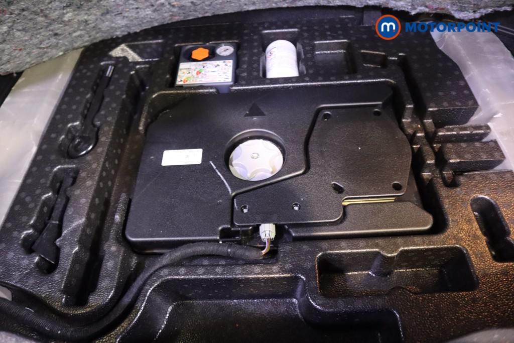Nissan Qashqai N-Connecta Automatic Petrol-Electric Hybrid SUV - Stock Number (1573797) - 29th supplementary image