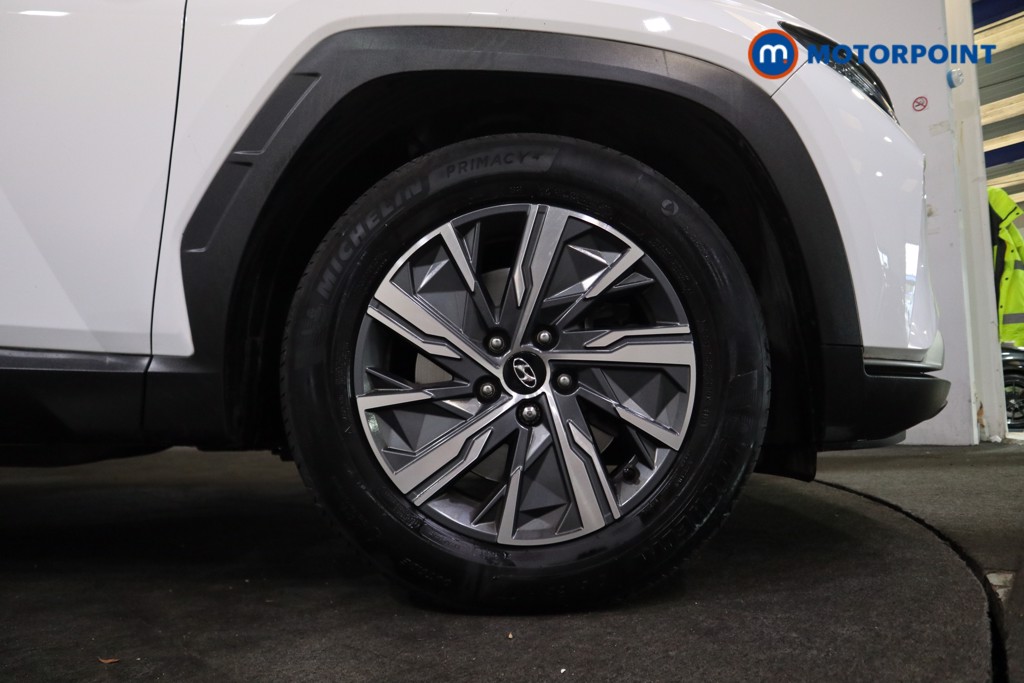 Hyundai Tucson Se Connect Manual Petrol SUV - Stock Number (1573805) - 13th supplementary image