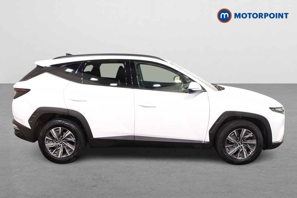 Hyundai Tucson Se Connect Manual Petrol SUV - Stock Number (1573805) - Drivers side