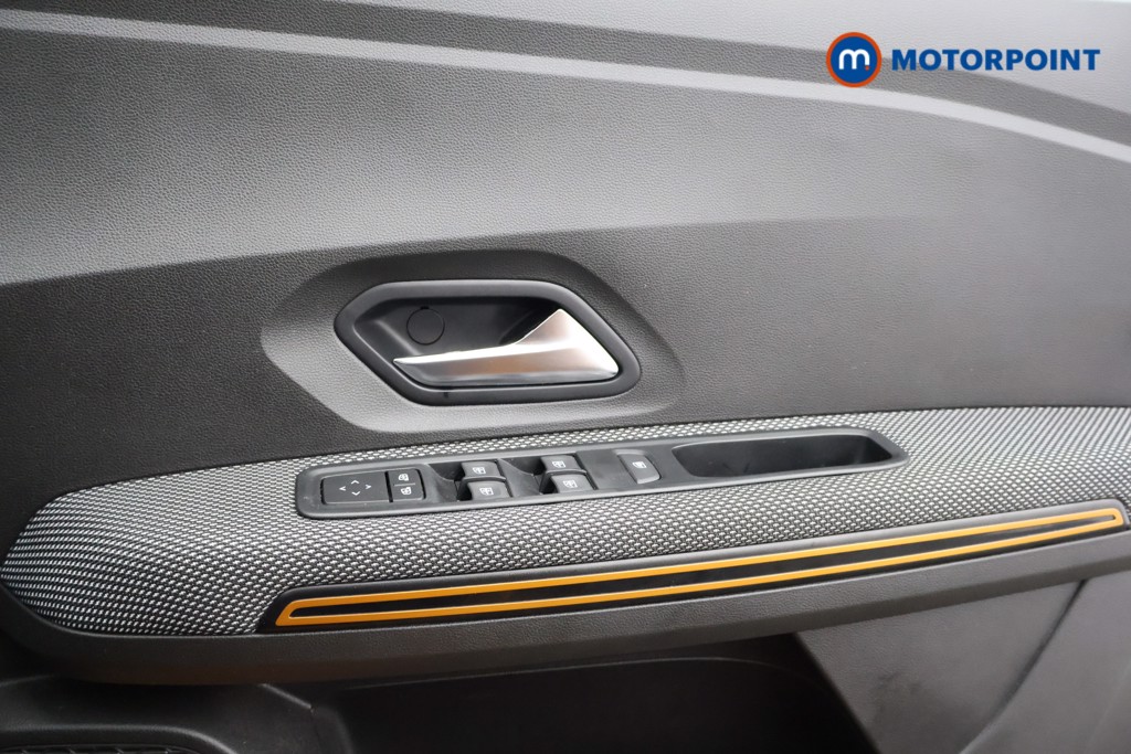Dacia Sandero Stepway Prestige Automatic Petrol Hatchback - Stock Number (1574021) - 1st supplementary image