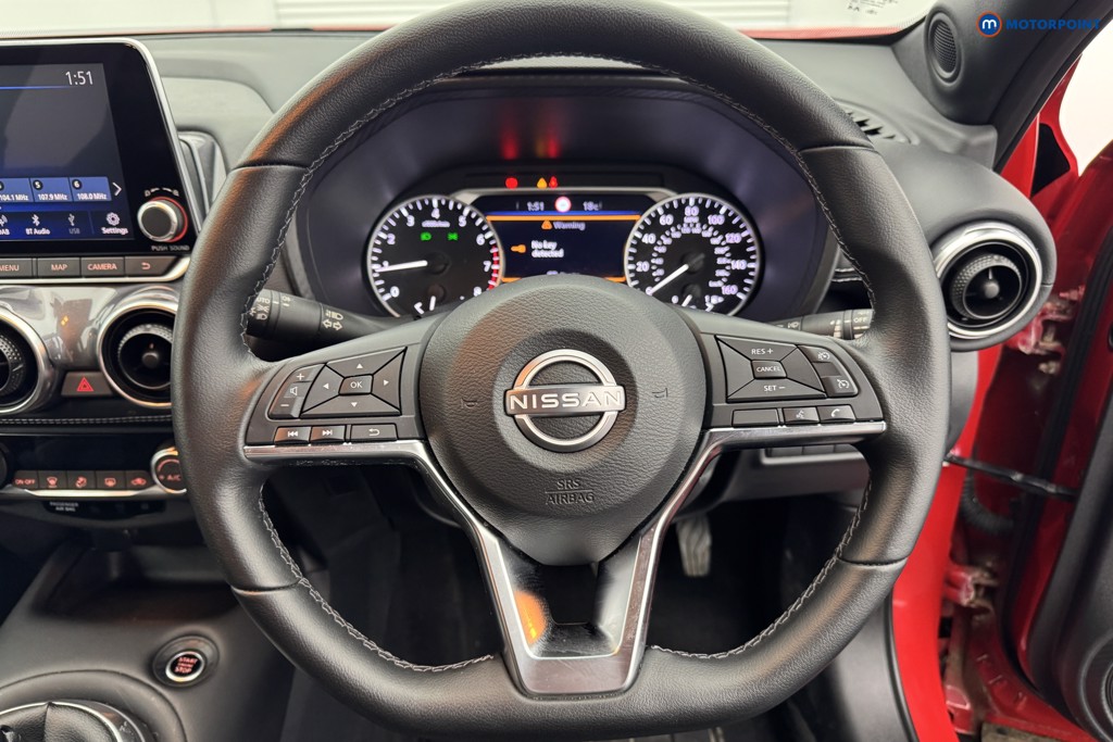 Nissan Juke N-Connecta Manual Petrol SUV - Stock Number (1574100) - 6th supplementary image