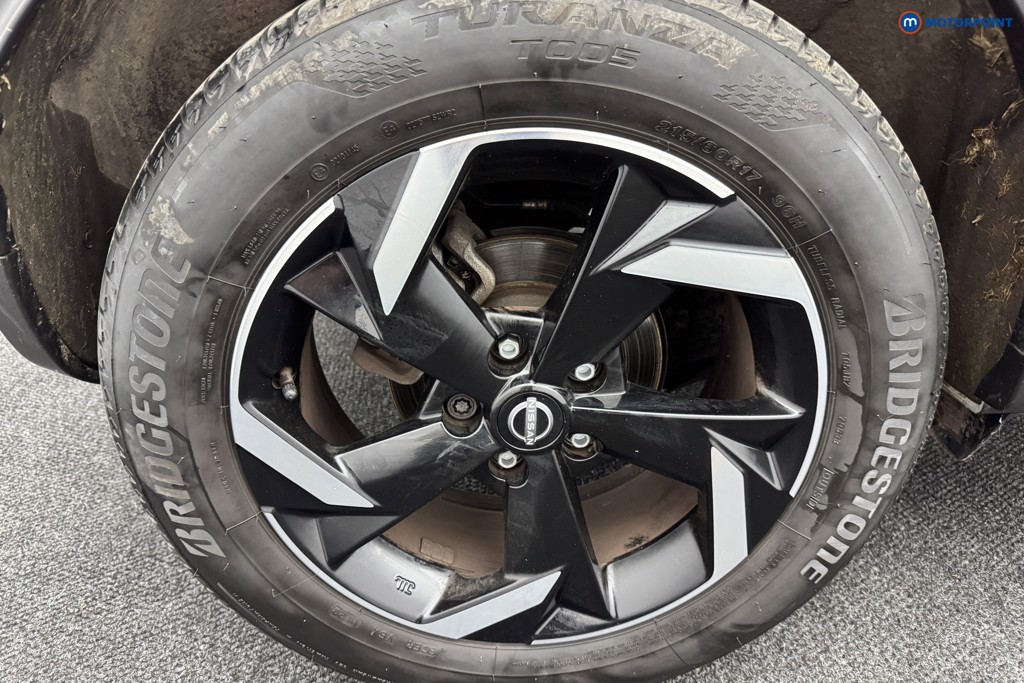 Nissan Juke N-Connecta Manual Petrol SUV - Stock Number (1574100) - 32nd supplementary image