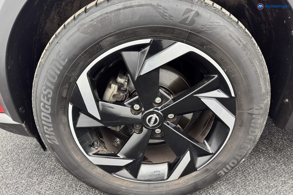 Nissan Juke N-Connecta Manual Petrol SUV - Stock Number (1574100) - 34th supplementary image