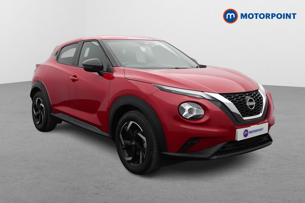 Nissan Juke N-Connecta Manual Petrol SUV - Stock Number (1574100) - Drivers side front corner
