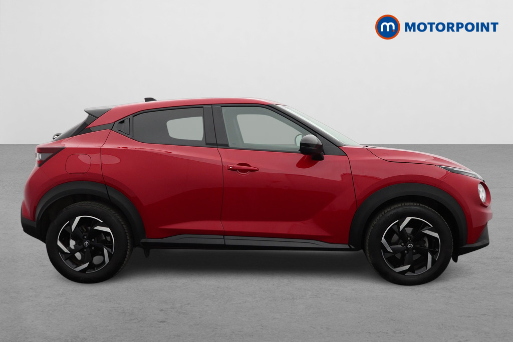 Nissan Juke N-Connecta Manual Petrol SUV - Stock Number (1574100) - Drivers side