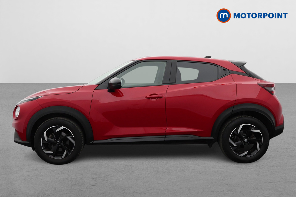 Nissan Juke N-Connecta Manual Petrol SUV - Stock Number (1574100) - Passenger side