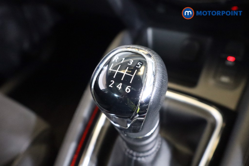 Nissan Qashqai N-Connecta Manual Petrol SUV - Stock Number (1574115) - 8th supplementary image