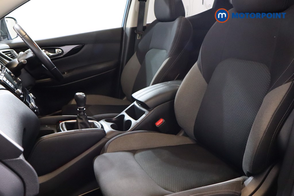 Nissan Qashqai N-Connecta Manual Petrol SUV - Stock Number (1574115) - 20th supplementary image
