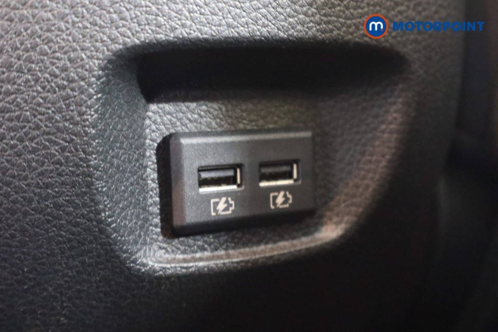 Nissan Qashqai N-Connecta Manual Petrol SUV - Stock Number (1574115) - 24th supplementary image