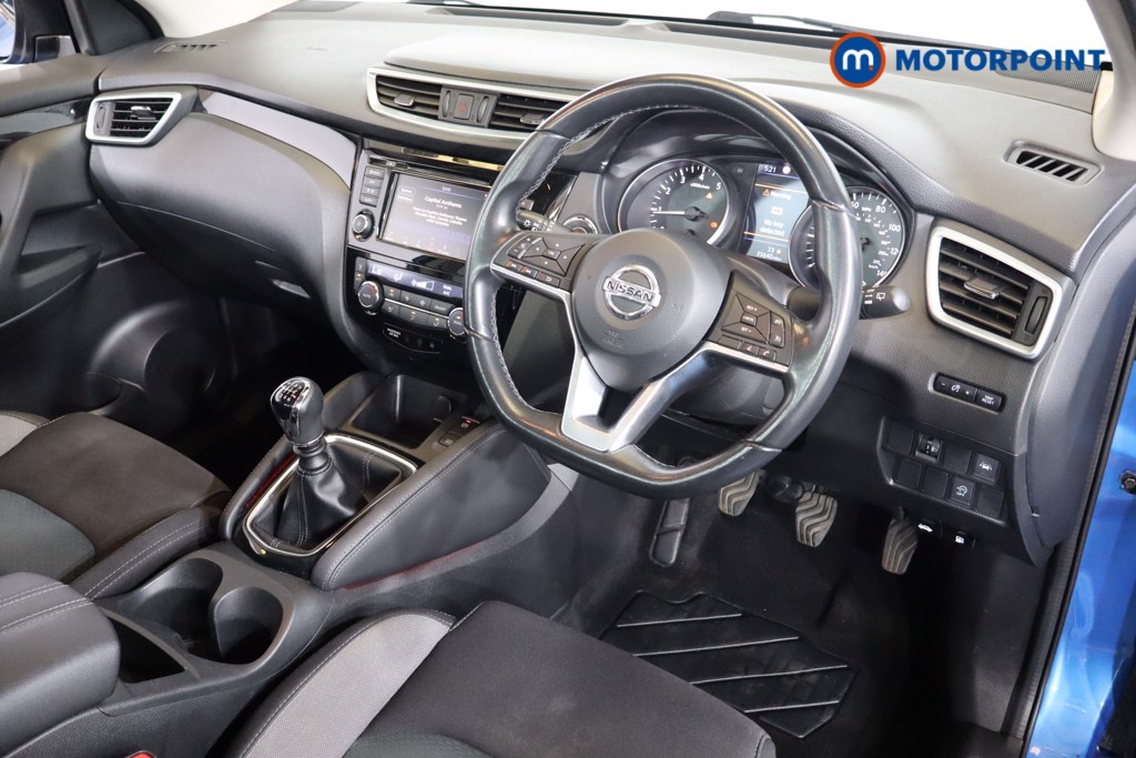 Nissan Qashqai N-Connecta Manual Petrol SUV - Stock Number (1574115) - 1st supplementary image