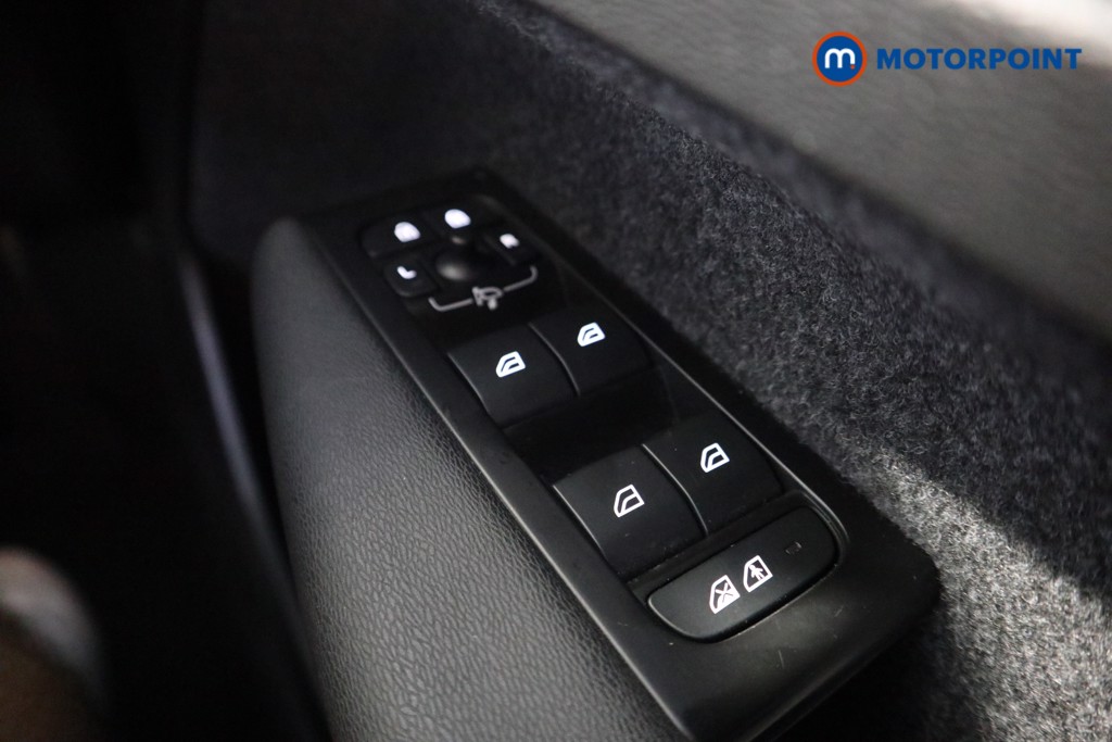 Volvo Xc40 R Design Automatic Petrol Plug-In Hybrid SUV - Stock Number (1574323) - 6th supplementary image