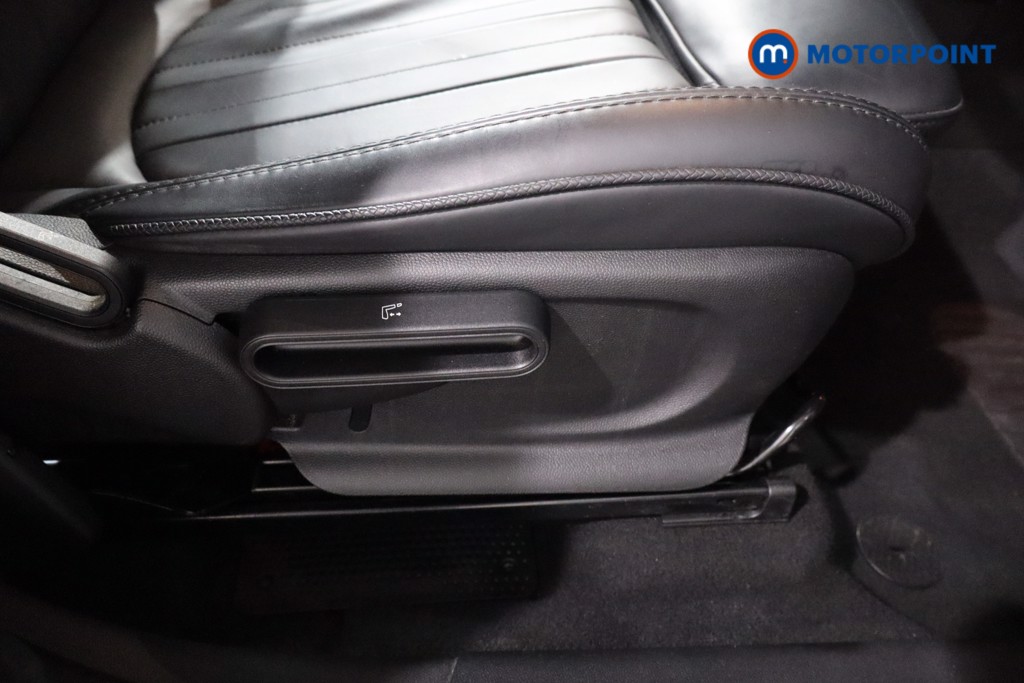 Mini Countryman Cooper Exclusive Automatic Petrol SUV - Stock Number (1574387) - 20th supplementary image