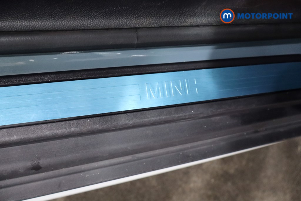Mini Countryman Cooper Exclusive Automatic Petrol SUV - Stock Number (1574387) - 21st supplementary image