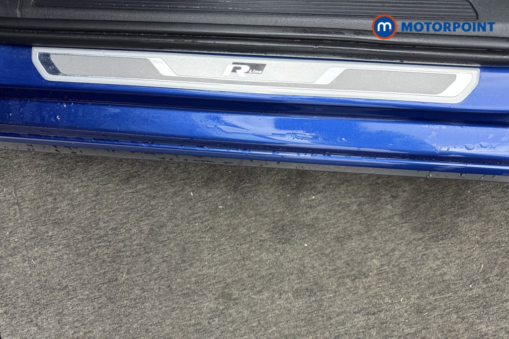 Volkswagen Polo R-Line Manual Petrol Hatchback - Stock Number (1574572) - 4th supplementary image