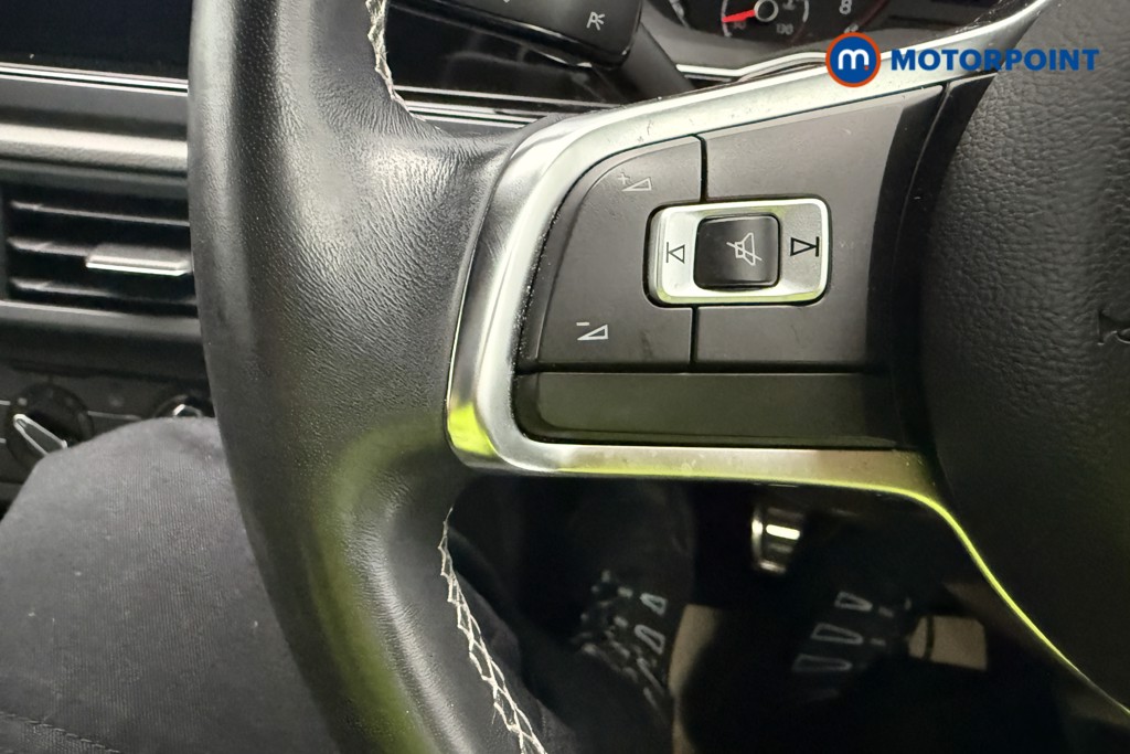 Volkswagen Polo R-Line Manual Petrol Hatchback - Stock Number (1574572) - 16th supplementary image