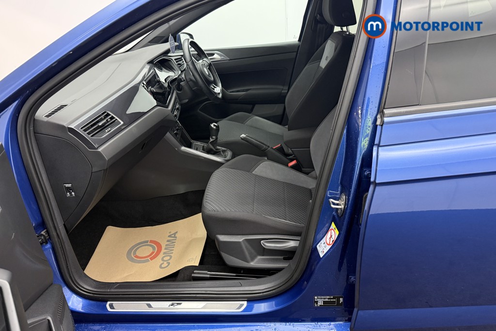 Volkswagen Polo R-Line Manual Petrol Hatchback - Stock Number (1574572) - 1st supplementary image