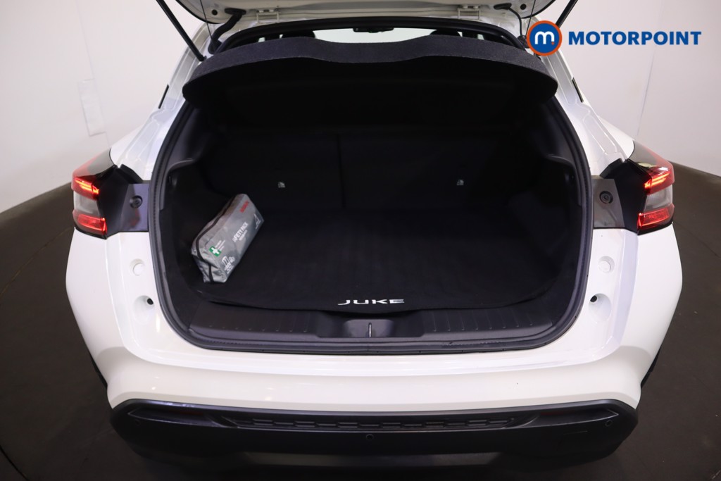 Nissan Juke Tekna Manual Petrol SUV - Stock Number (1574574) - 8th supplementary image