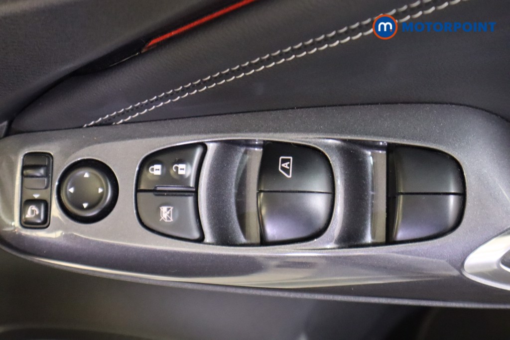 Nissan Juke Tekna Manual Petrol SUV - Stock Number (1574574) - 15th supplementary image
