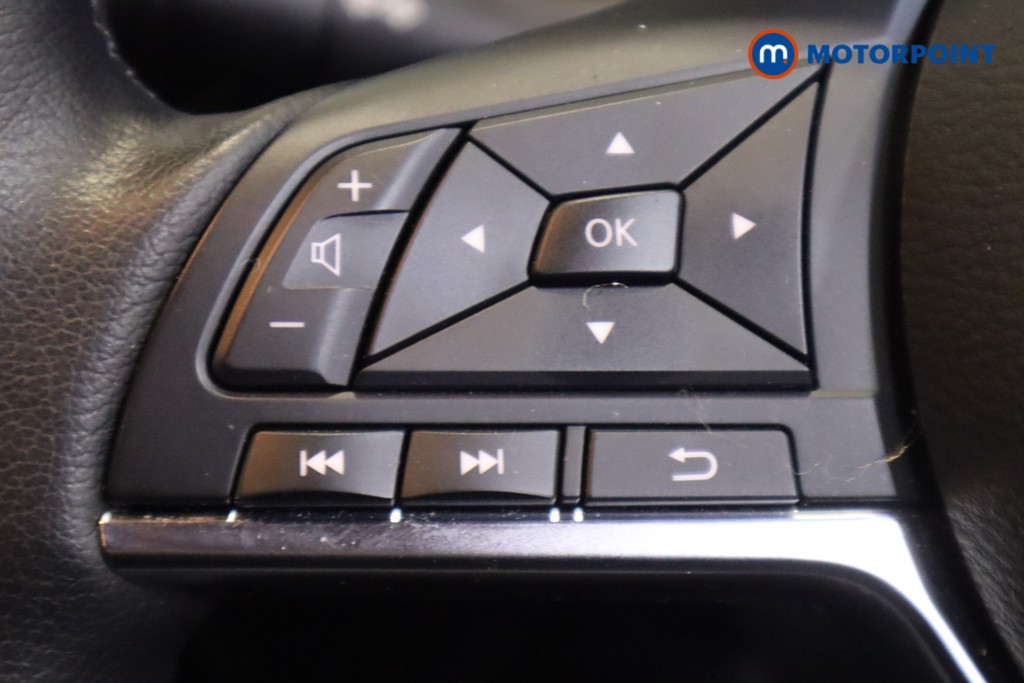 Nissan Juke Tekna Manual Petrol SUV - Stock Number (1574574) - 17th supplementary image