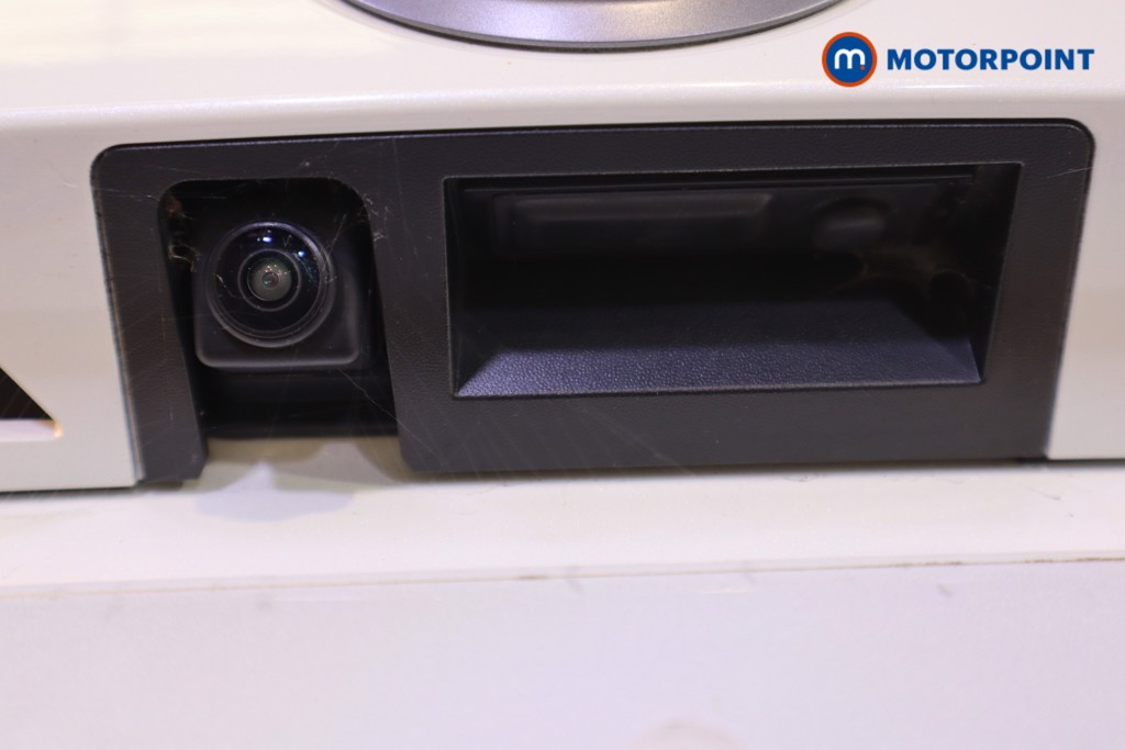 Nissan Juke Tekna Manual Petrol SUV - Stock Number (1574574) - 28th supplementary image