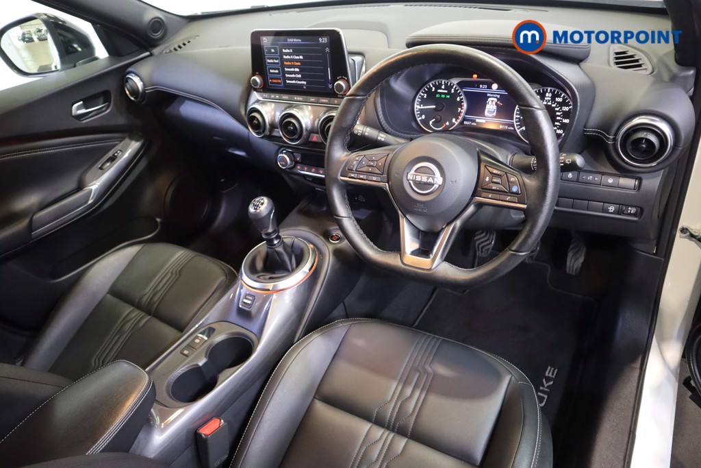 Nissan Juke Tekna Manual Petrol SUV - Stock Number (1574574) - 1st supplementary image