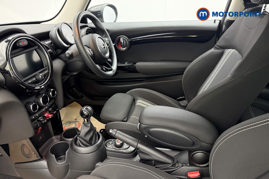 Mini Hatchback Cooper S Classic Manual Petrol Hatchback - Stock Number (1575344) - 2nd supplementary image
