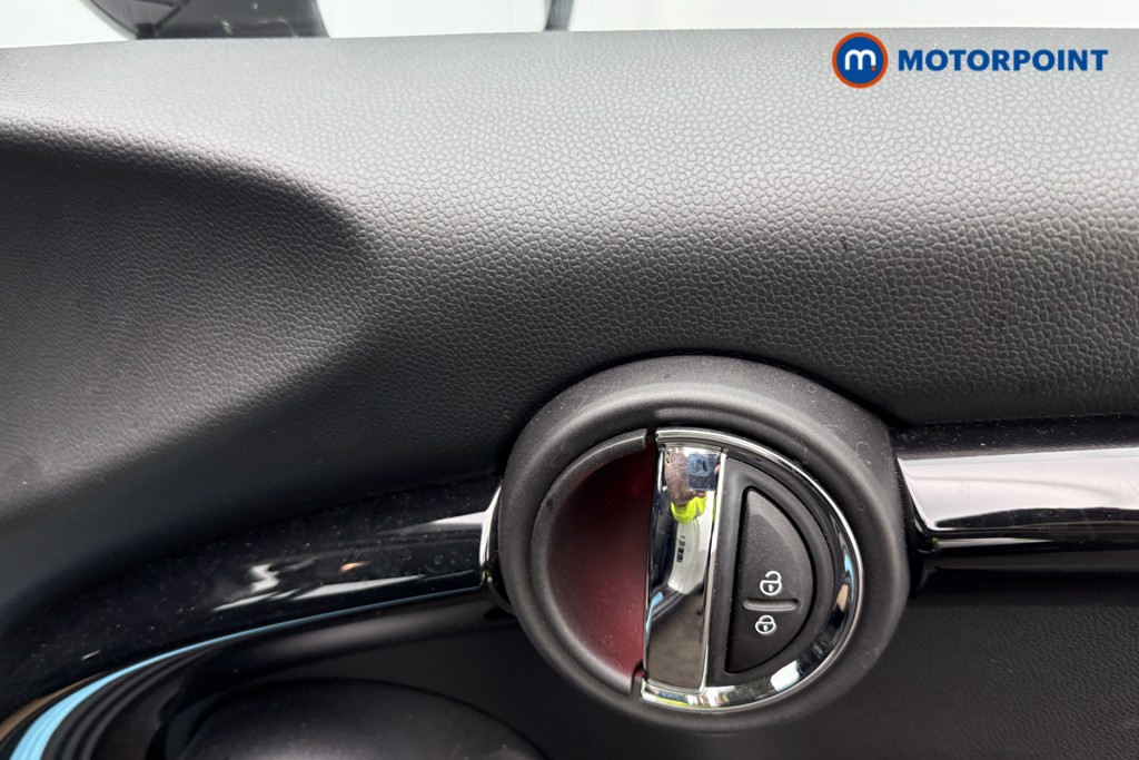 Mini Hatchback Cooper S Classic Manual Petrol Hatchback - Stock Number (1575344) - 11th supplementary image