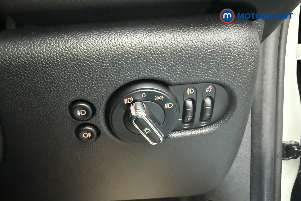 Mini Hatchback Cooper S Classic Manual Petrol Hatchback - Stock Number (1575344) - 16th supplementary image