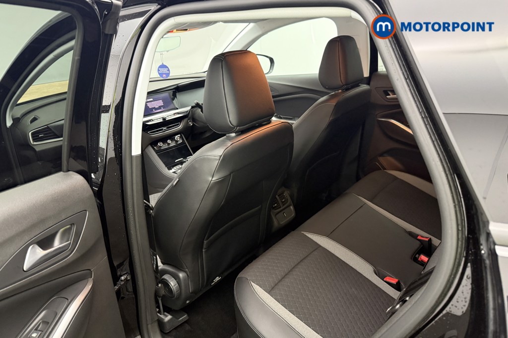Vauxhall Grandland Gs Line Automatic Petrol Plug-In Hybrid SUV - Stock Number (1575455) - 5th supplementary image
