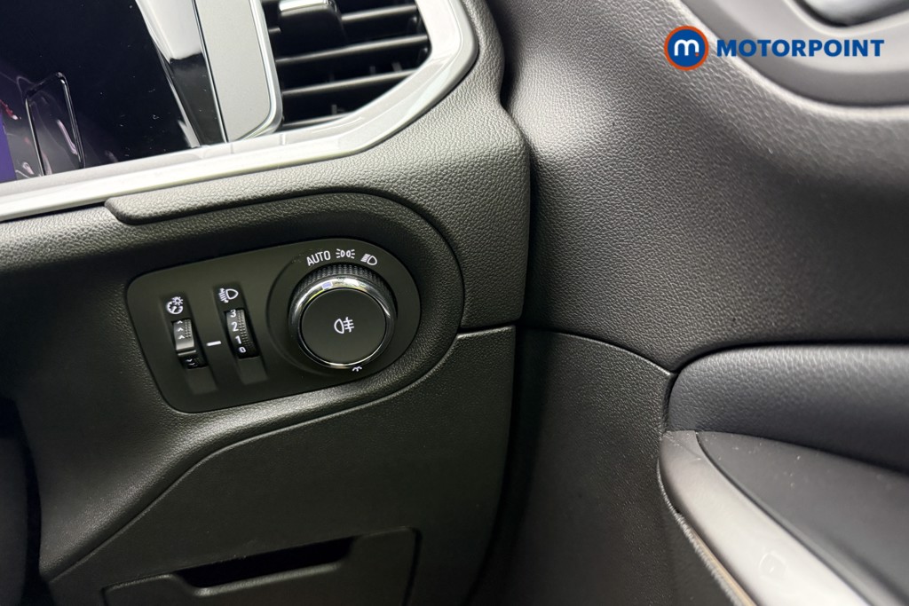 Vauxhall Grandland Gs Line Automatic Petrol Plug-In Hybrid SUV - Stock Number (1575455) - 17th supplementary image
