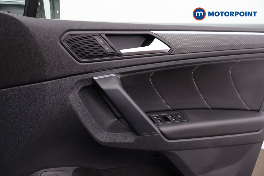 Volkswagen Tiguan R-Line Automatic Petrol SUV - Stock Number (1576143) - 1st supplementary image