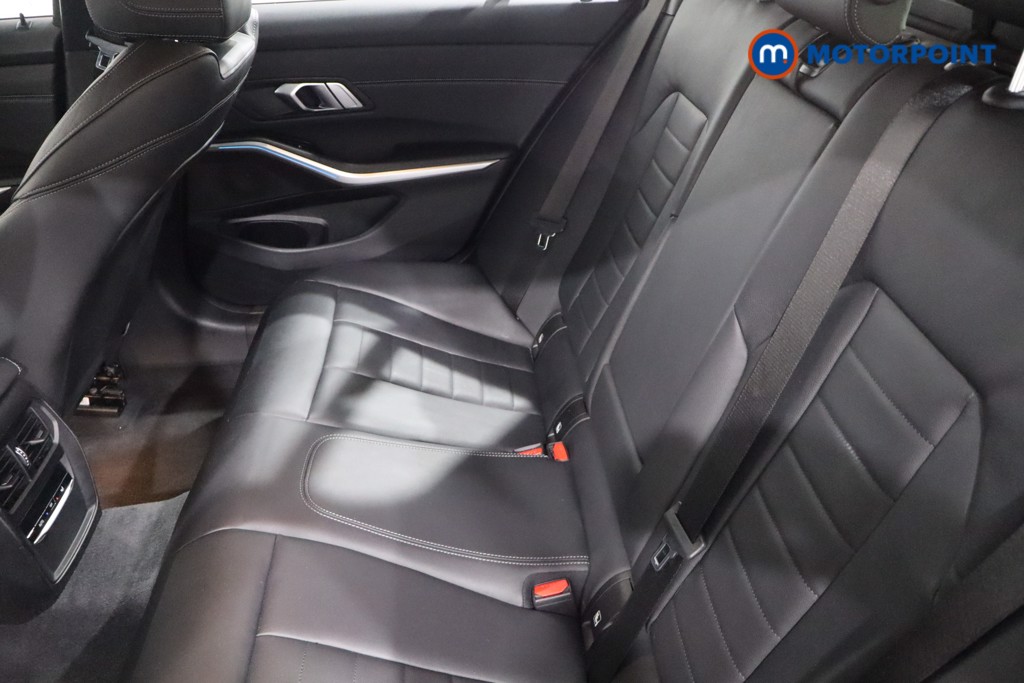 BMW 3 Series M Sport Automatic Petrol Plug-In Hybrid Estate - Stock Number (1566016) - 5th supplementary image